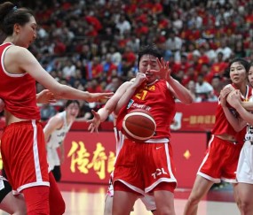 今夜体能课后，多特蒙德回应争议备战CBA常规赛，悬念犹存，临场指挥获称赞的简单介绍-爱游戏