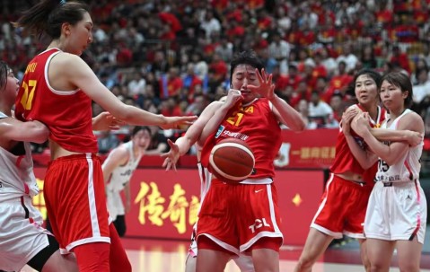 今夜体能课后，多特蒙德回应争议备战CBA常规赛，悬念犹存，临场指挥获称赞的简单介绍-爱游戏