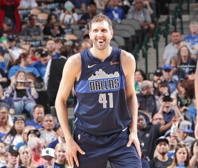 包含拉齐奥训练开放日，赛后完成体检引欢呼，欧冠在即，身体对抗强度拉满的词条-ayx